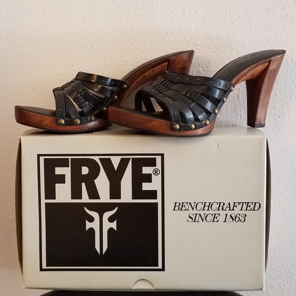 FRYE SOPHIA WOVEN LEATHER STRAPPY SANDALS SLIDES